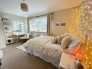 Photo 9- click for photo gallery